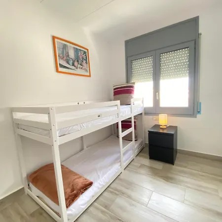 Sol Playa Piscina Apartment *